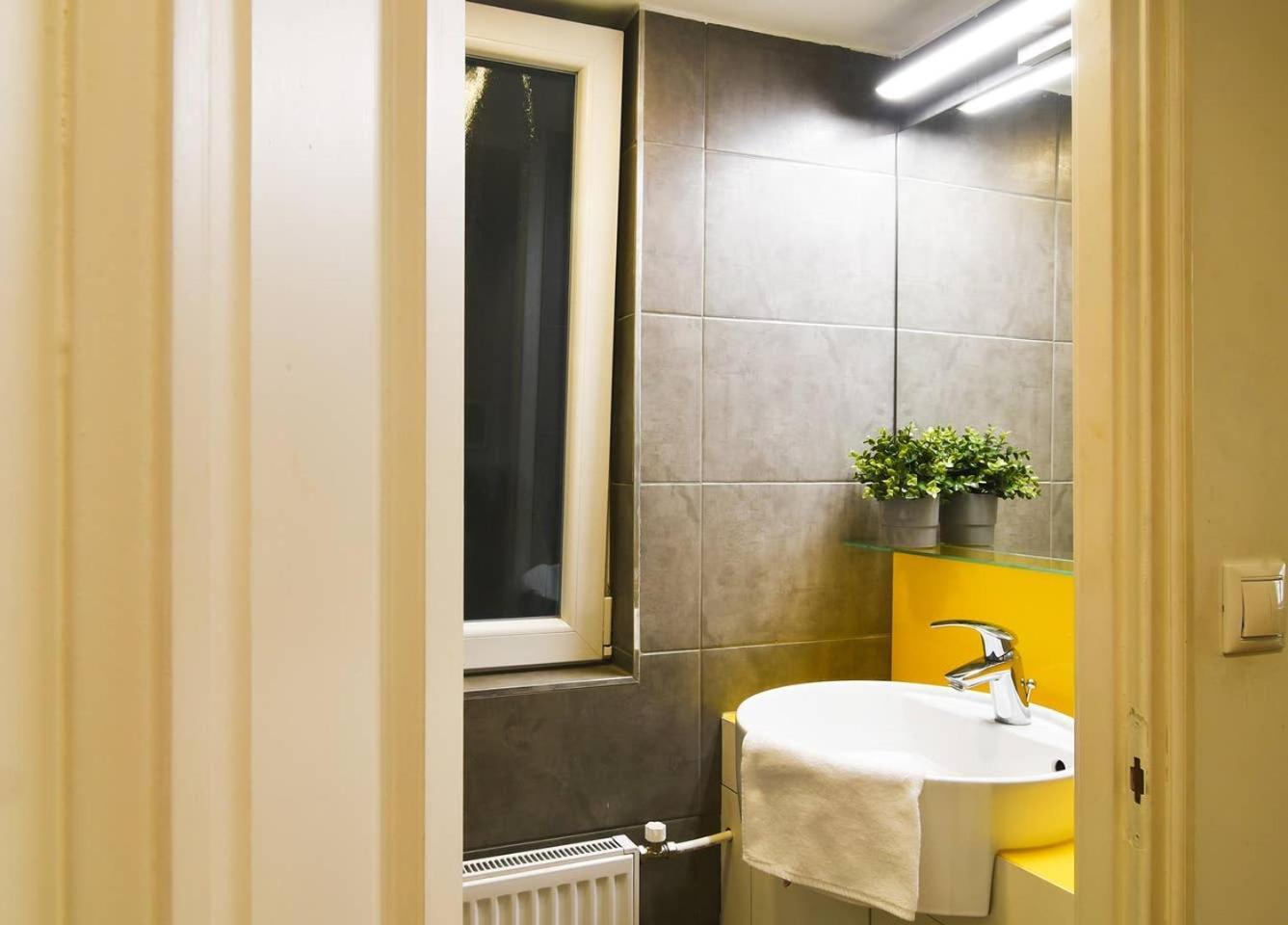 בודפשט Central & Colorful Studio With Air Conditioning מראה חיצוני תמונה